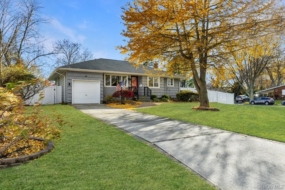 Unit for sale at 16 E Hill Drive, Smithtown, NY 11787