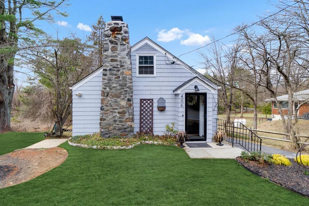 Unit for sale at 406 Furnace Dock Road, Cortlandt, NY 10567