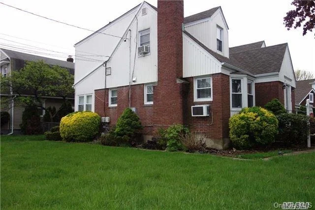 Unit for sale at 324 Bryant Avenue, Hempstead, NY 11001