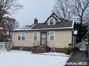 Unit for sale at 25 Bainbridge Street, Hempstead, NY 11575