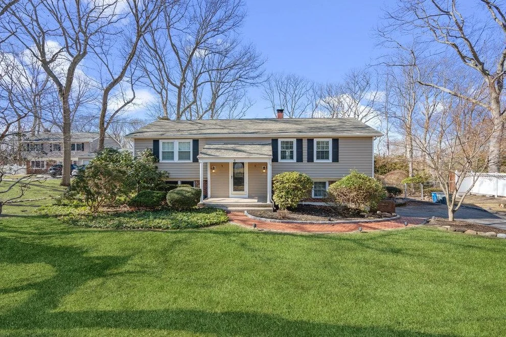 Unit for sale at 6 Hollow Court, Brookhaven, NY 11733