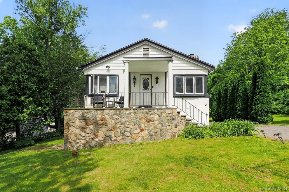 Unit for sale at 21 Sussex Road, Kent, NY 10512