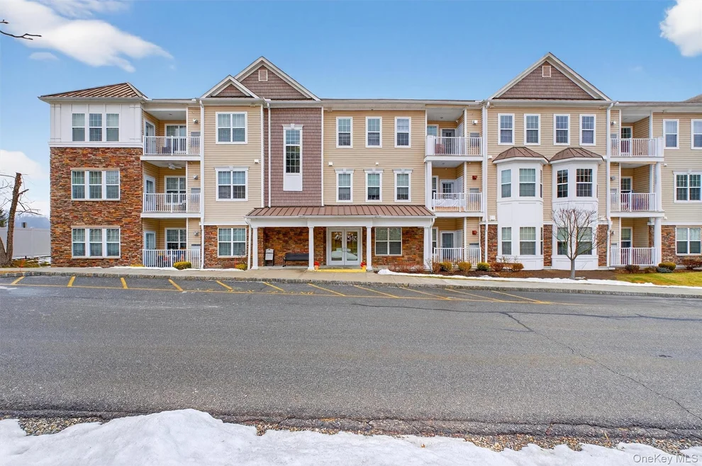 Unit for sale at 2 Blair Heights, Carmel, NY 10512