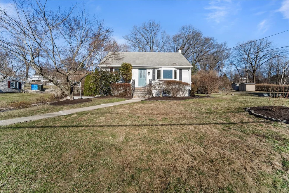 Unit for sale at 3736 Hudsonview Street, Yorktown, NY 10547
