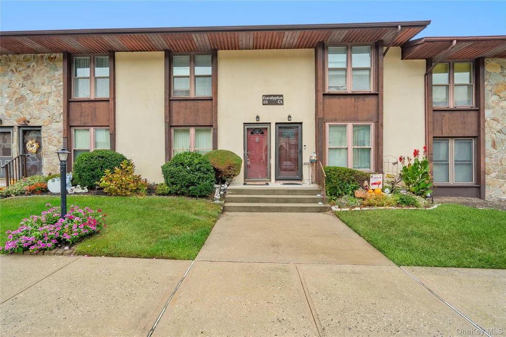 Unit for sale at 8 Eucalyptus Court, Brookhaven, NY 11784