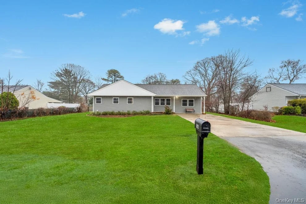 Unit for sale at 16 Columbus Avenue, Islip, NY 11717