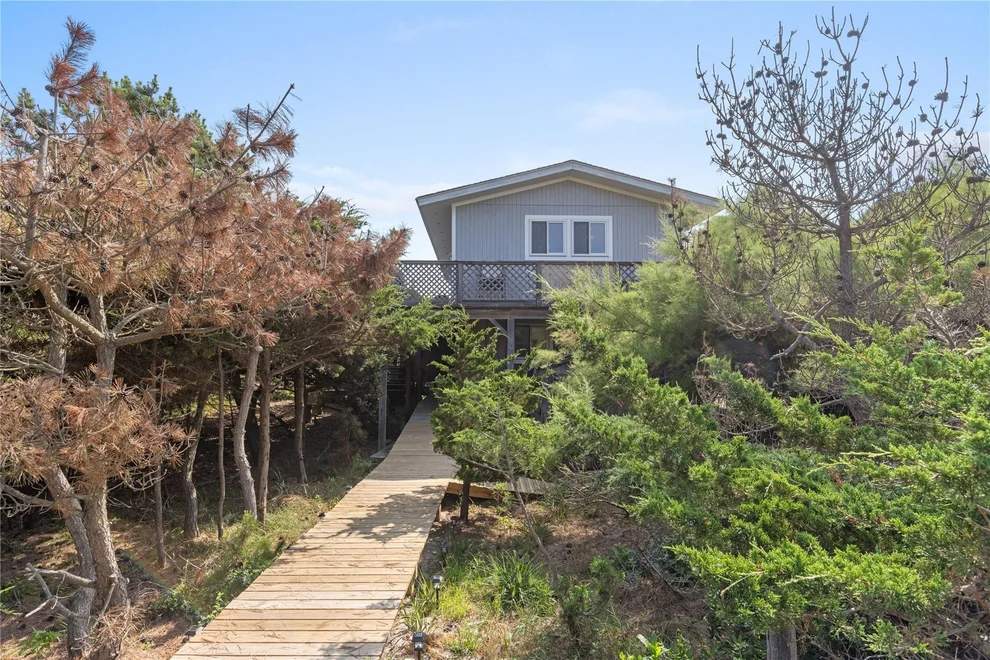 Unit for sale at 67 Shell Walk, Islip, NY 11706