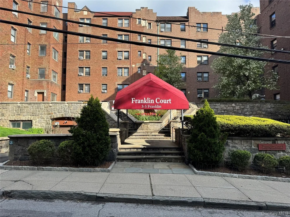 Unit for sale at 3 Franklin Avenue, White Plains, NY 10601