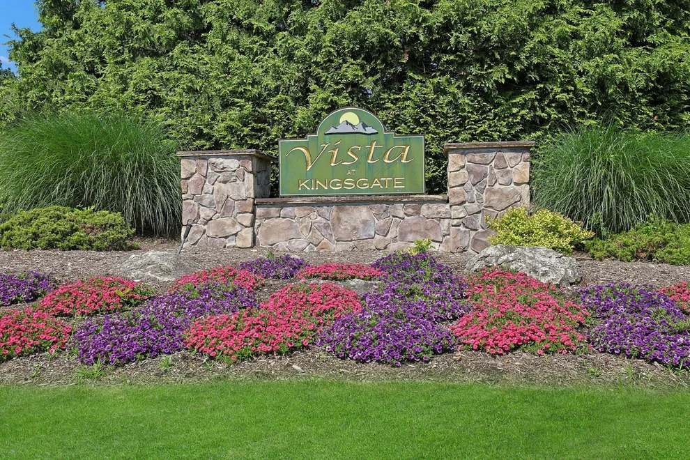 Unit for sale at 2 Dylan Court, Clarkstown, NY 10954
