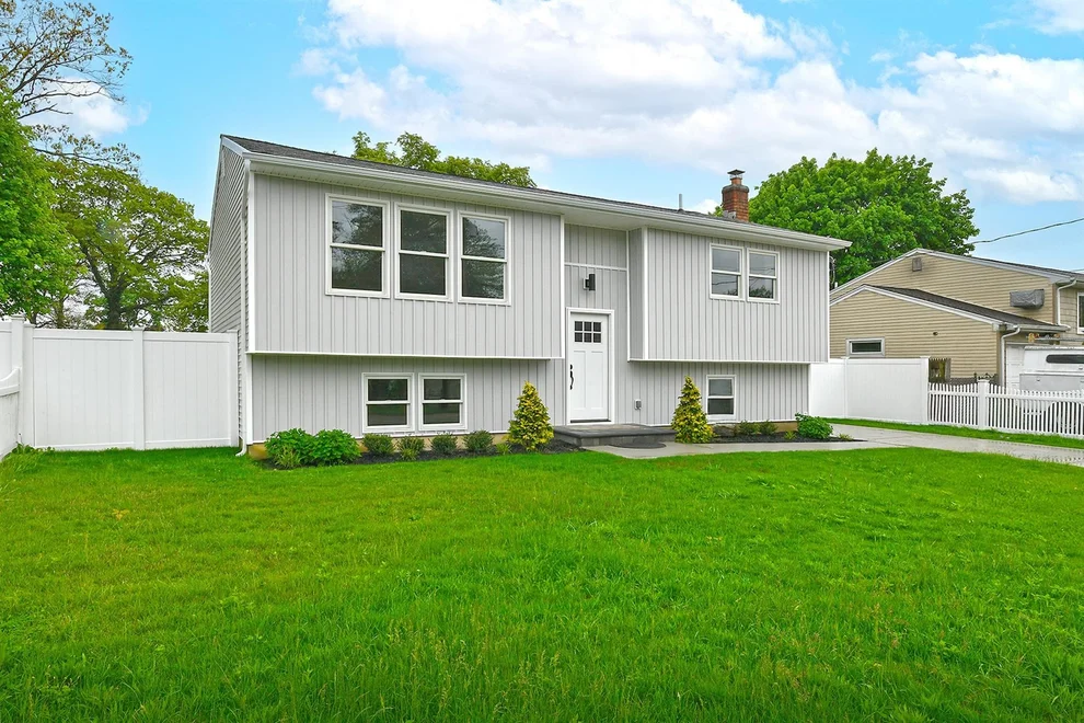 Unit for sale at 688 Elmwood Road, Babylon, NY 11704
