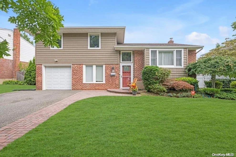 Unit for sale at 26 Michael Drive, Oyster Bay, NY 11804