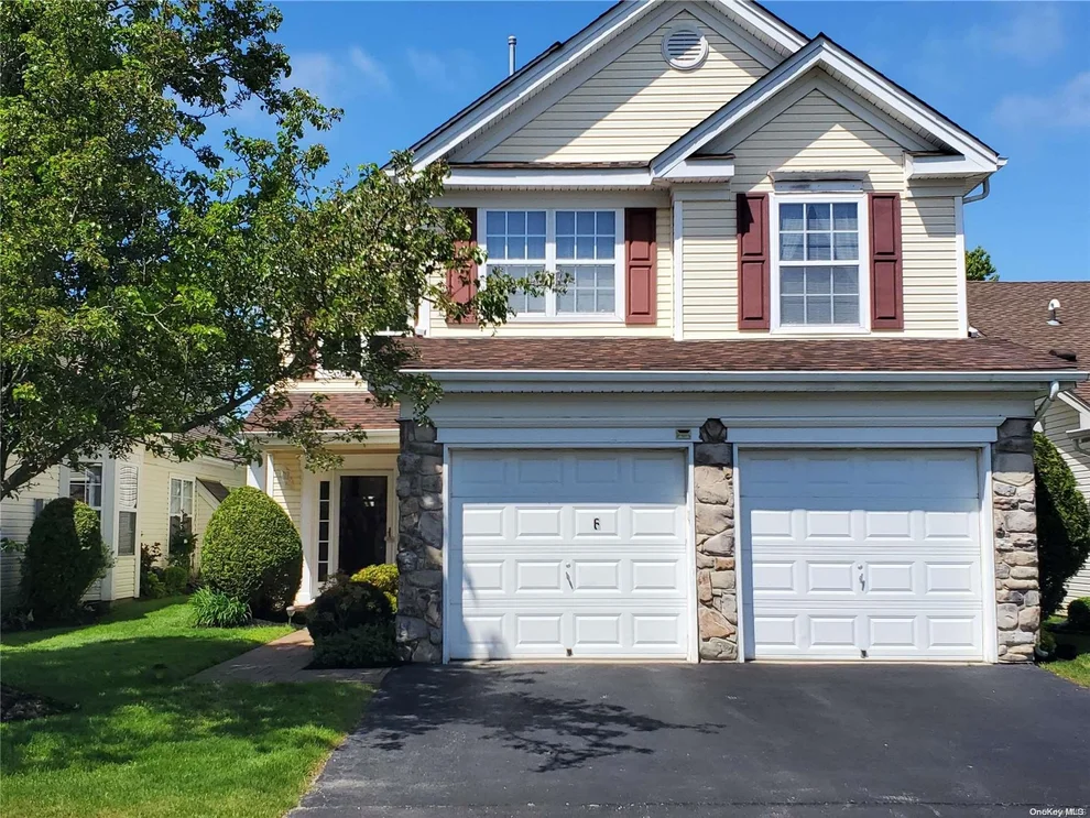 Unit for sale at 6 Julia Circle, Brookhaven, NY 11953