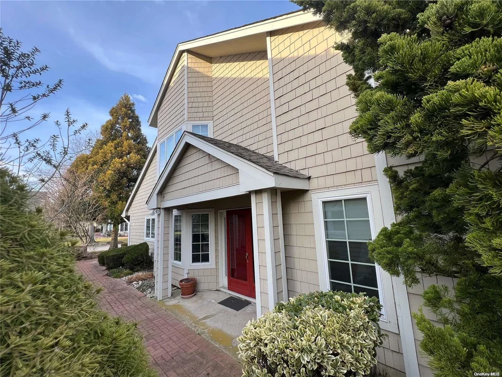 Unit for sale at 16 Pleasant Lane, Islip, NY 11706