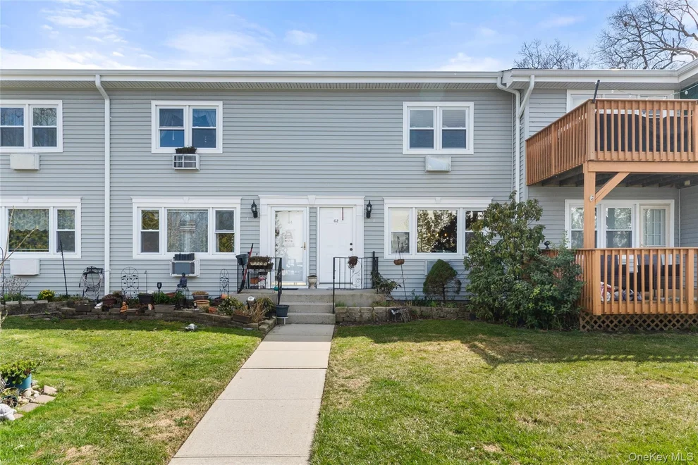 Unit for sale at 62 Finch Lane, Islip, NY 11751
