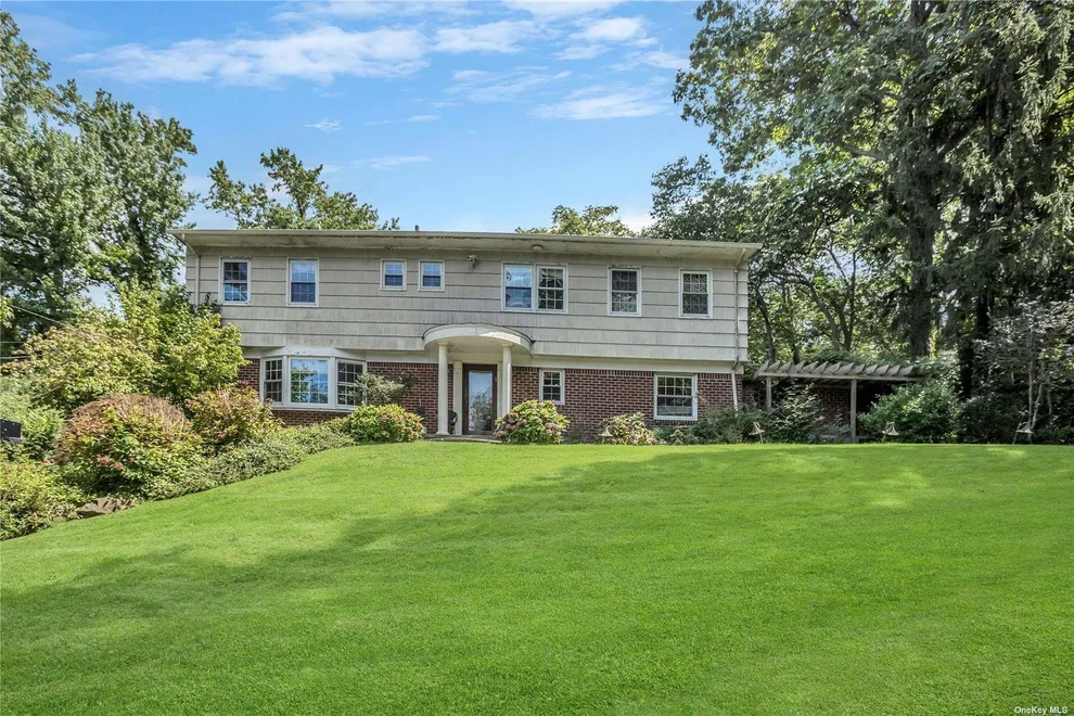 Unit for sale at 100 The Intervale, North Hempstead, NY 11576