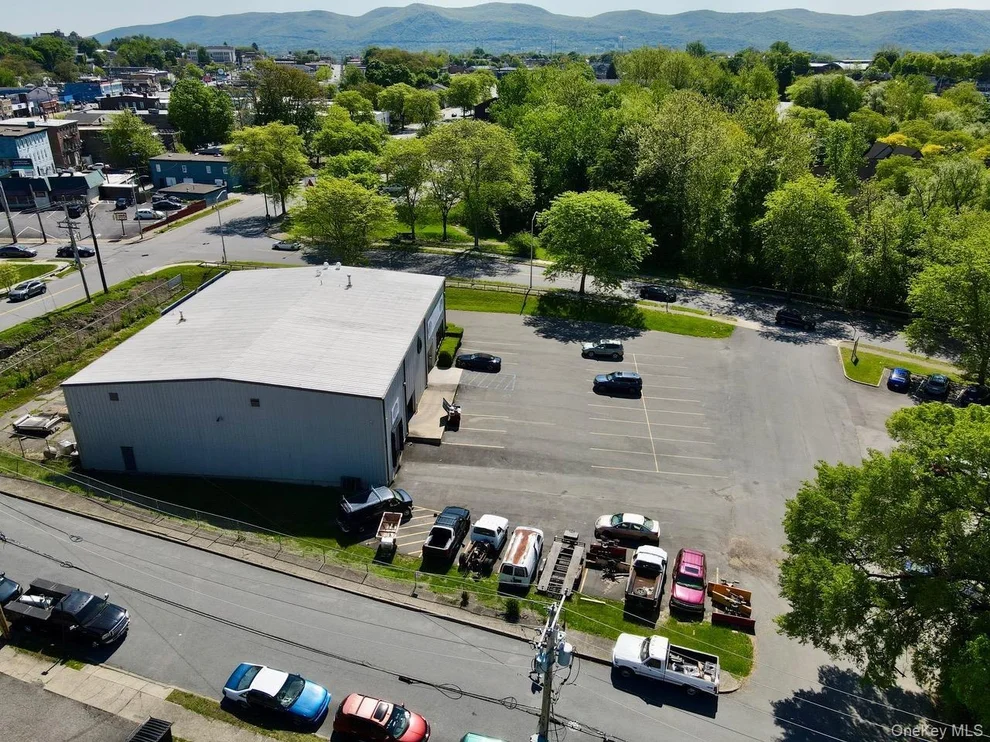 Unit for sale at 2 Little Britain Road, Newburgh (City), NY 12550