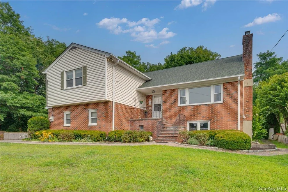 Unit for sale at 22 Shelton Street, Harrison, NY 10528