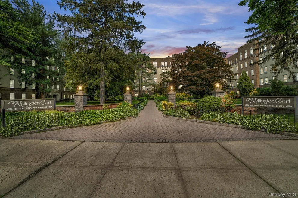 Unit for sale at 472 Gramatan Avenue, Mount Vernon, NY 10552