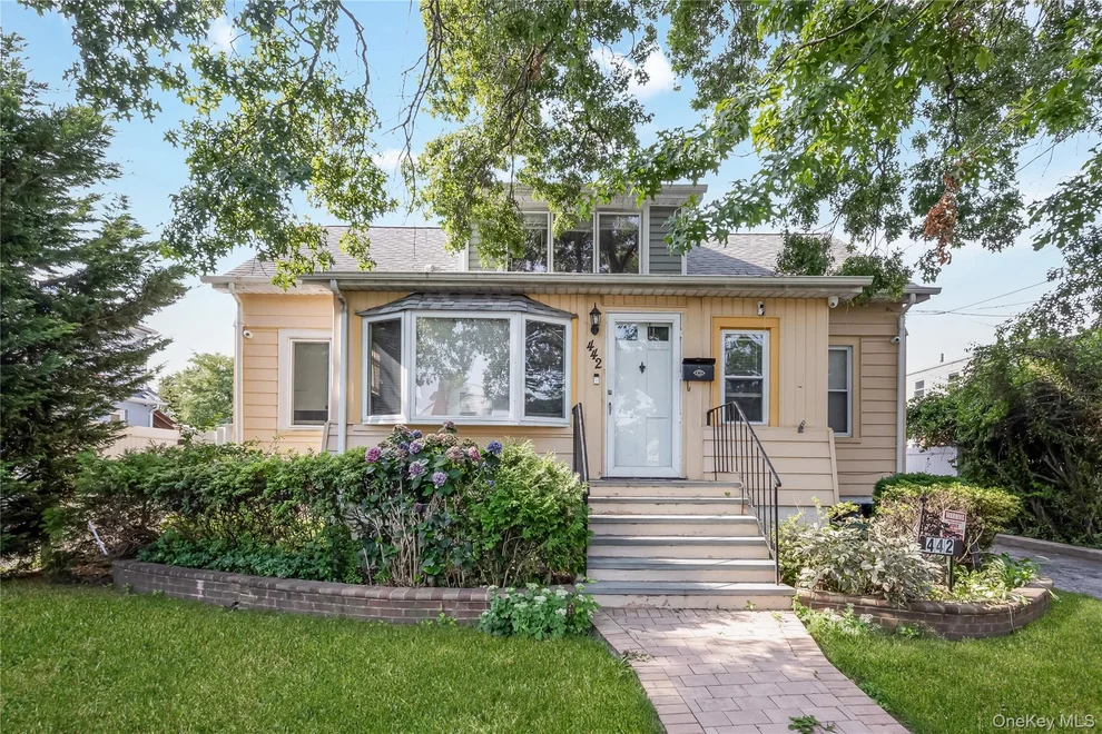 Unit for sale at 442 Cedar Street, Hempstead, NY 11553