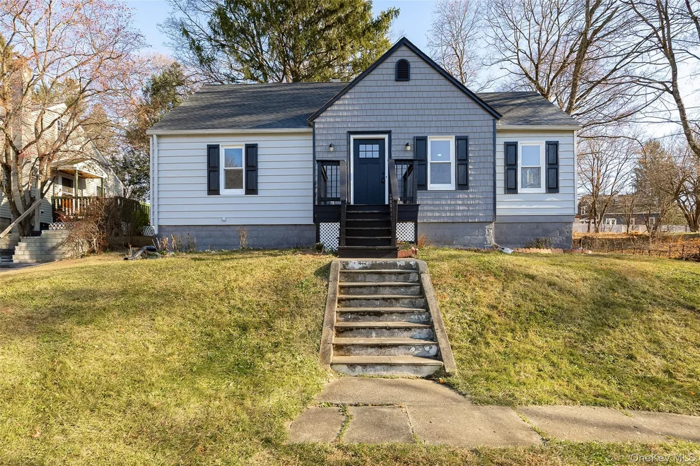 Unit for sale at 4 Walnut Street, Hyde Park, NY 12601