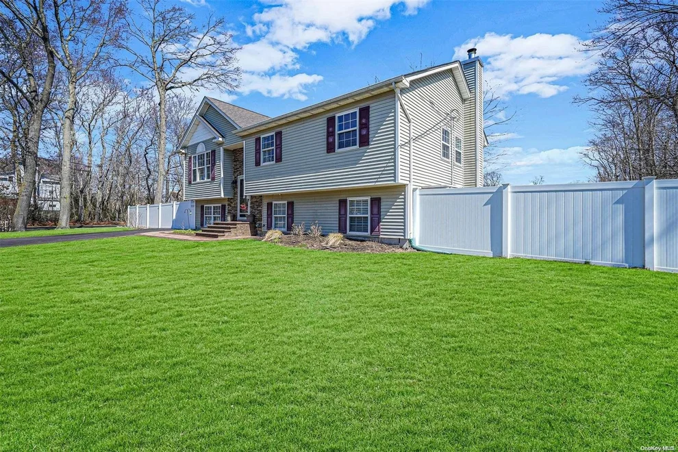 Unit for sale at 25 Audubon Avenue, Islip, NY 11741