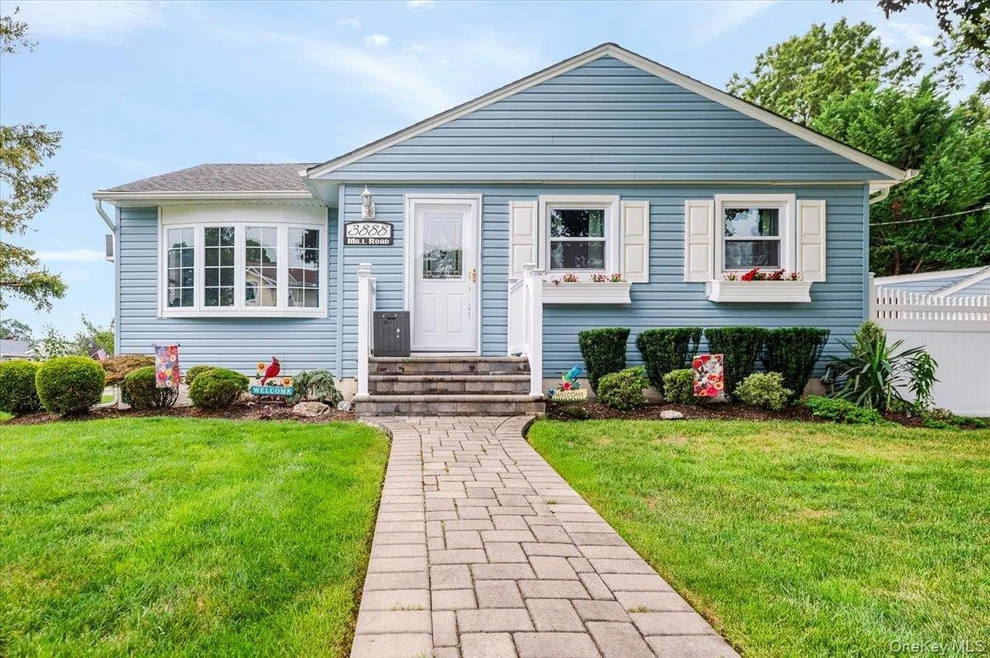 Unit for sale at 3888 Mill Road, Oyster Bay, NY 11783