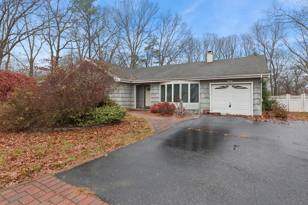 Unit for sale at 7 Hanover Place, Brookhaven, NY 11763