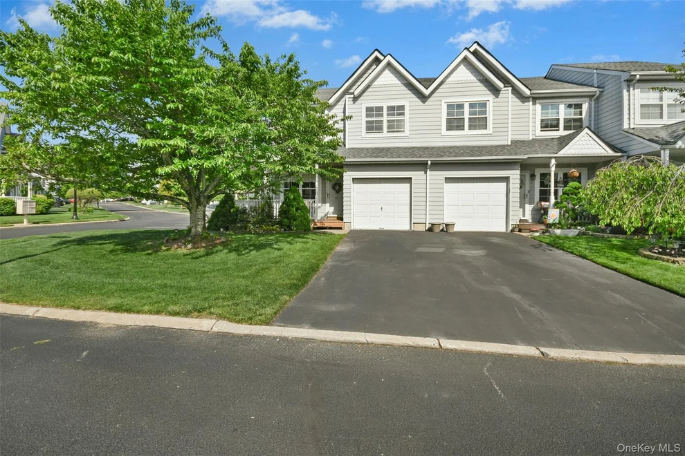 Unit for sale at 81 Sprucewood Boulevard, Islip, NY 11722