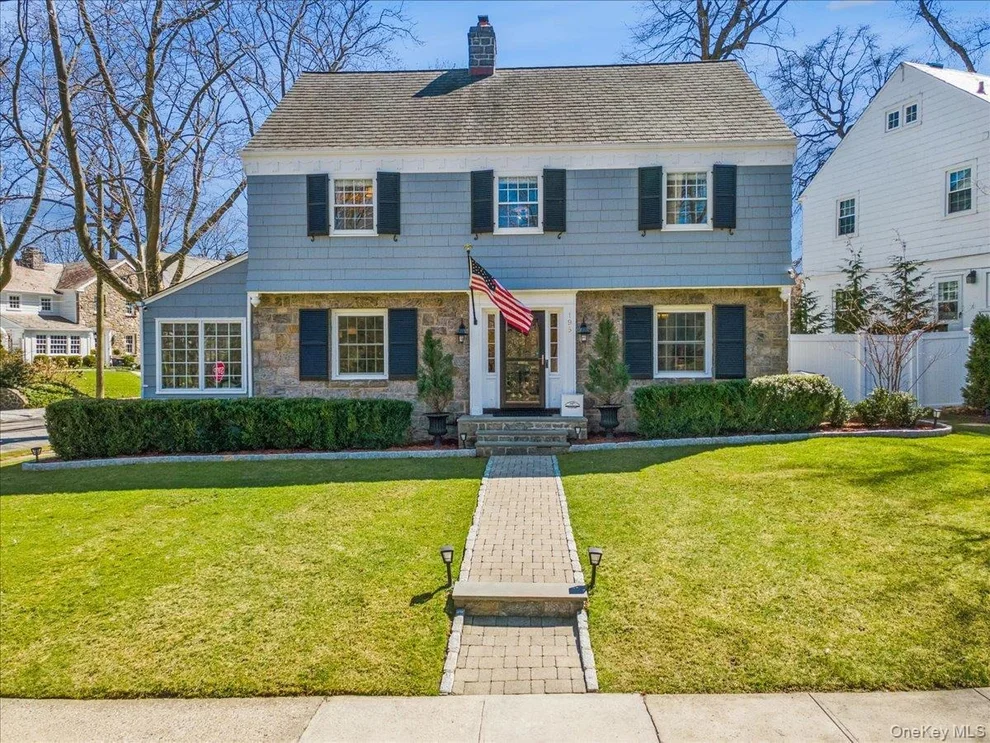 Unit for sale at 195 Central Parkway, Mount Vernon, NY 10552