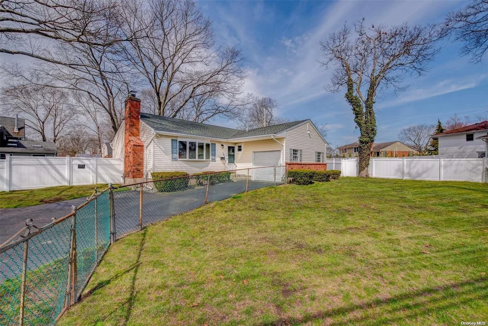 Unit for sale at 161 Timberpoint Road, Islip, NY 11730