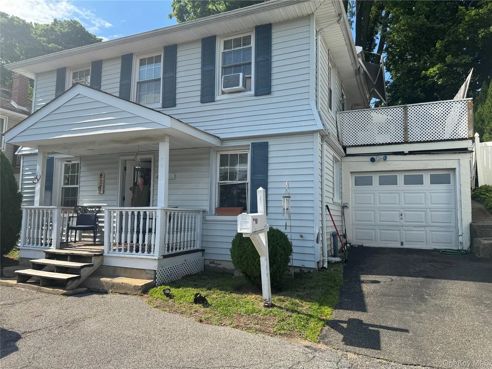 Unit for sale at 4 Terrace Place, Glen Cove, NY 11542