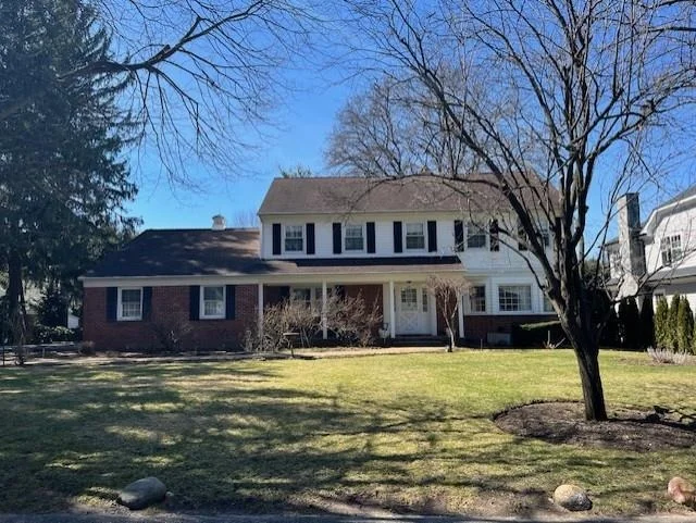 Unit for sale at 29 Meritoria Drive, North Hempstead, NY 11596