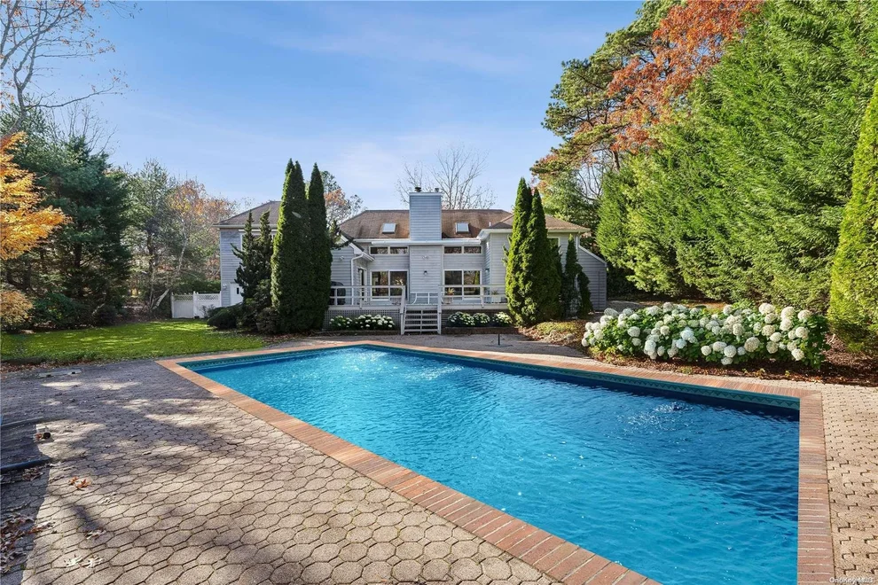 Unit for sale at 11 Bettina Court, Southampton, NY 11946