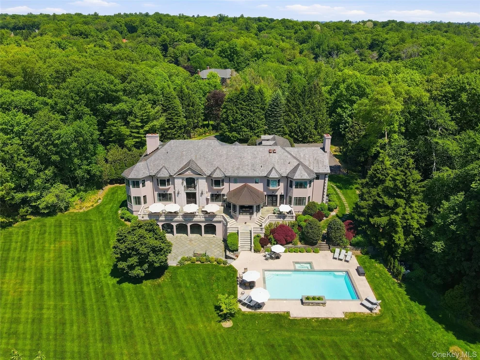 Unit for sale at 1 Laurelwood Court, Harrison, NY 10580