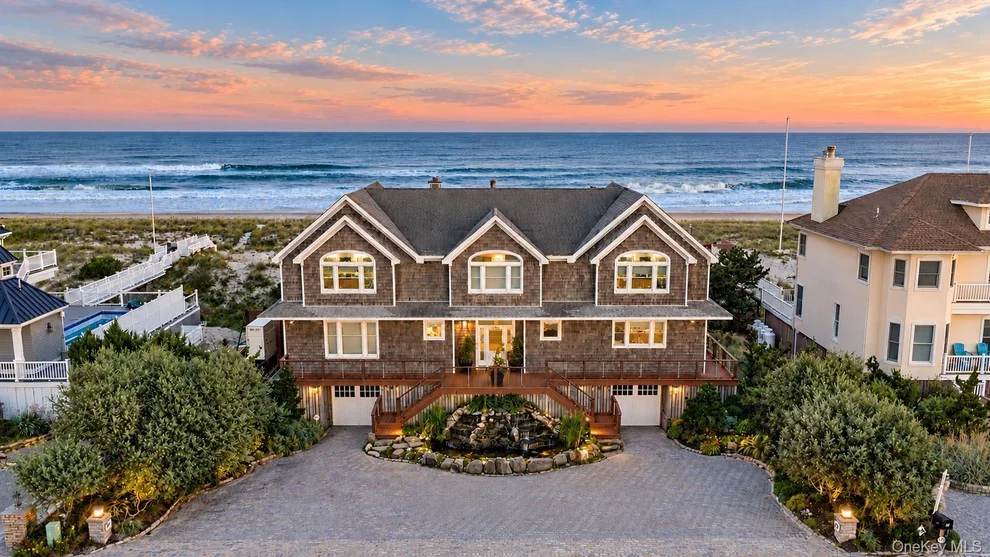 Unit for sale at 747 Dune Road, Southampton, NY 11978