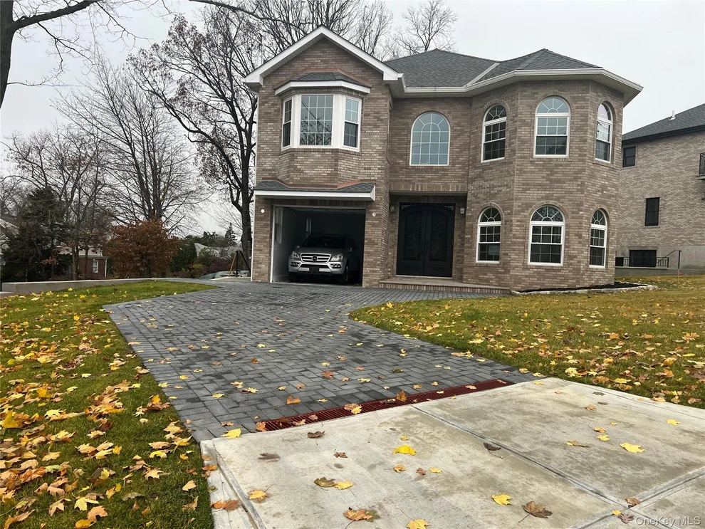 Unit for sale at 23 Sunlight Hill, Yonkers, NY 10704