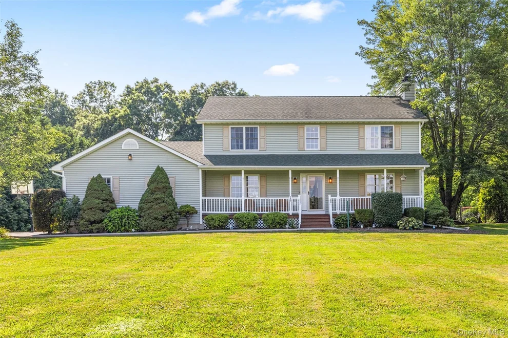 Unit for sale at 395 Toleman Road, New Windsor, NY 12575