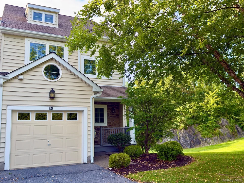 Unit for sale at 54 Hudson View Terrace, Hyde Park, NY 12538