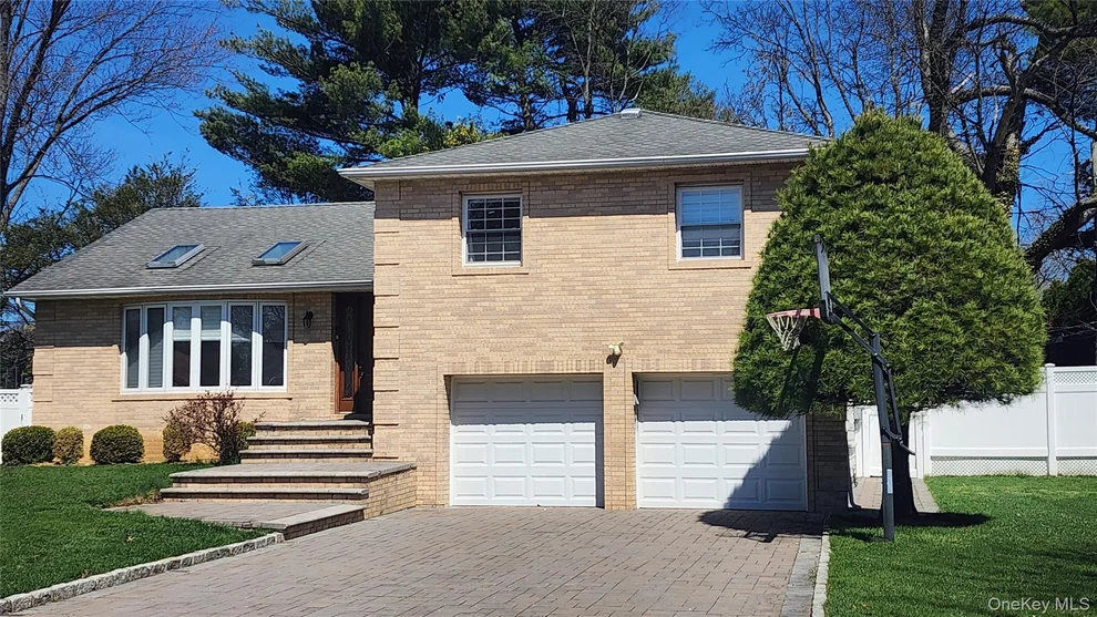 Unit for sale at 51 Ivy Drive, Oyster Bay, NY 11753