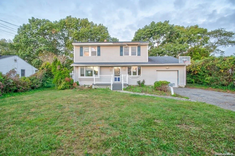 Unit for sale at 84 Meroke Lane, Islip, NY 11730