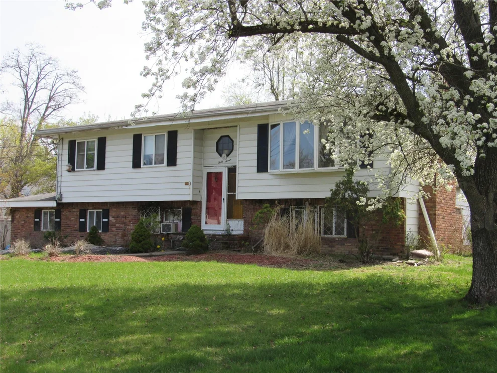 Unit for sale at 47 Wedgewood Drive, Goshen, NY 10924