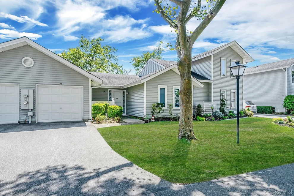 Unit for sale at 302 Elton Court N, Smithtown, NY 11780