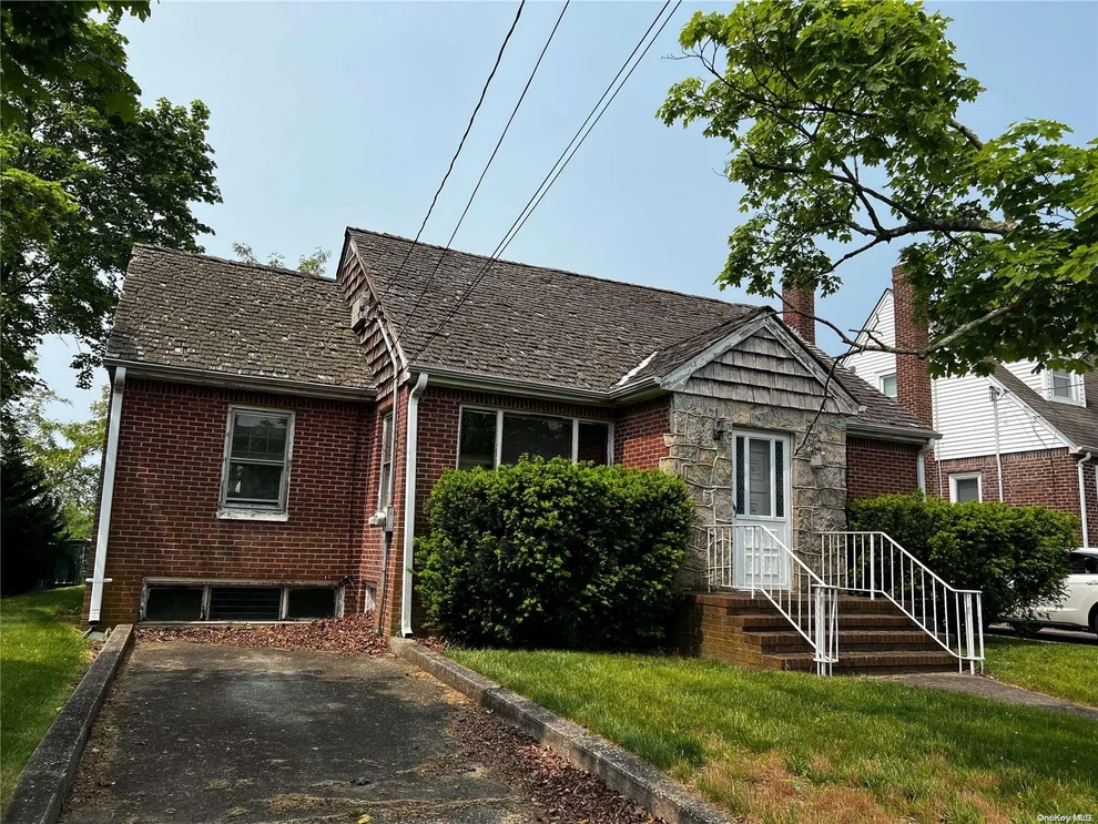 Unit for sale at 14 W Lake Drive, Brookhaven, NY 11772