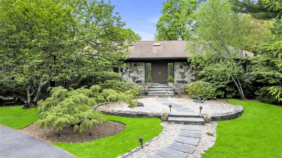 Unit for sale at 4 Bobby Close, Mamaroneck, NY 10543