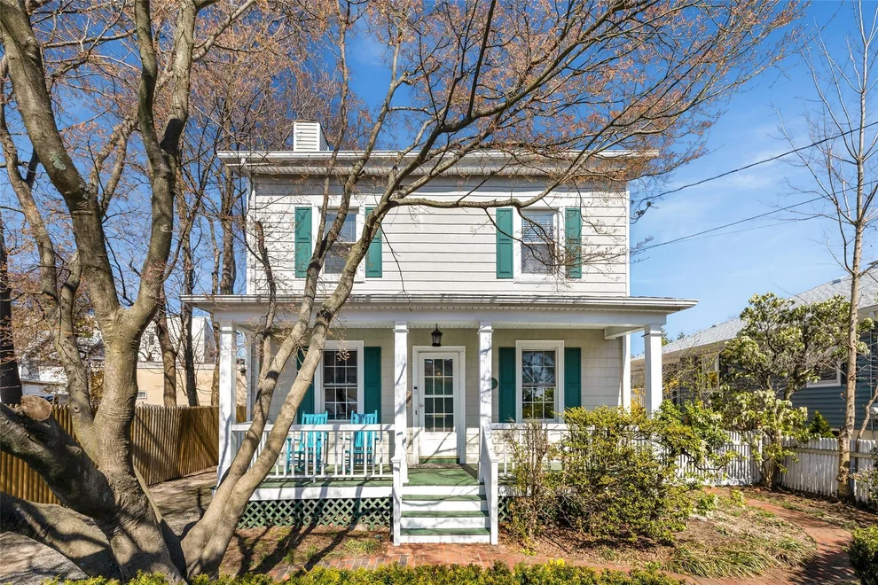 Unit for sale at 449 Melbourne Avenue, Mamaroneck, NY 10543