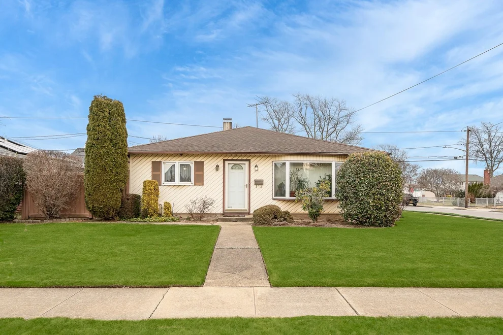 Unit for sale at 2323 Cedar Street, Hempstead, NY 11783