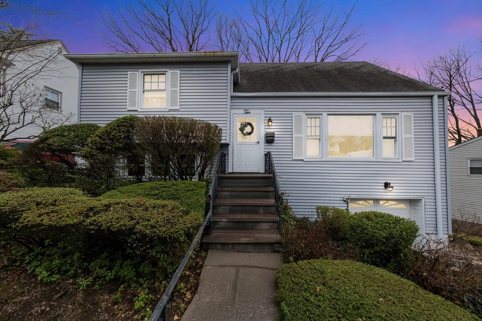 Unit for sale at 10 Gail Road, Yonkers, NY 10710