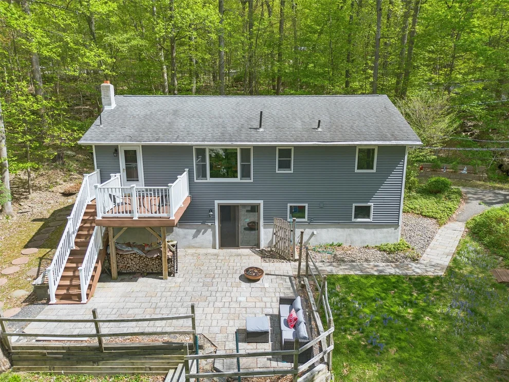 Unit for sale at 3 Oak Tree Drive, Cornwall, NY 12518