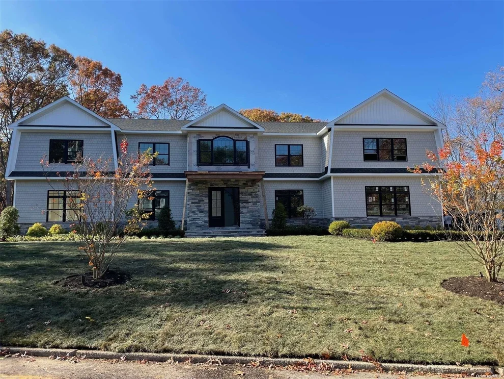 Unit for sale at 31 Fairbanks Boulevard, Oyster Bay, NY 11797
