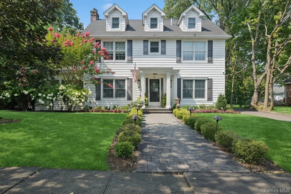 Unit for sale at 91 Poplar Street, Hempstead, NY 11530